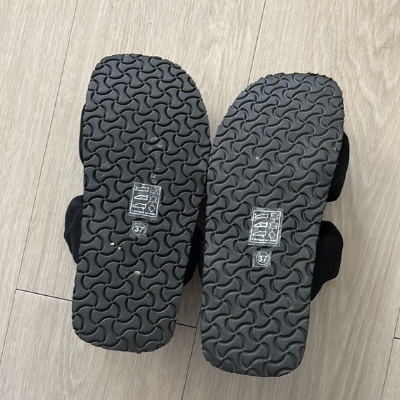 Free People Black Sandals - Picture 2 of 3